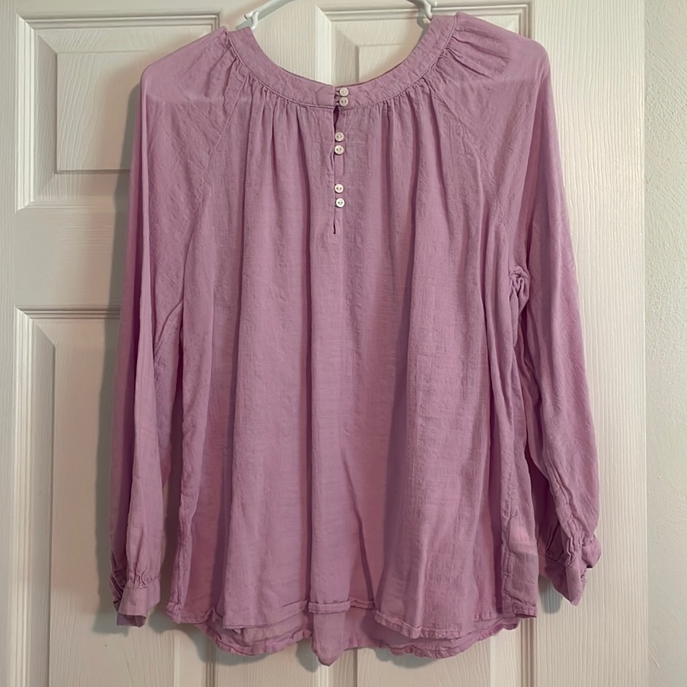 OLD NAVY Women’s Lilac/Pink Blouse Size M